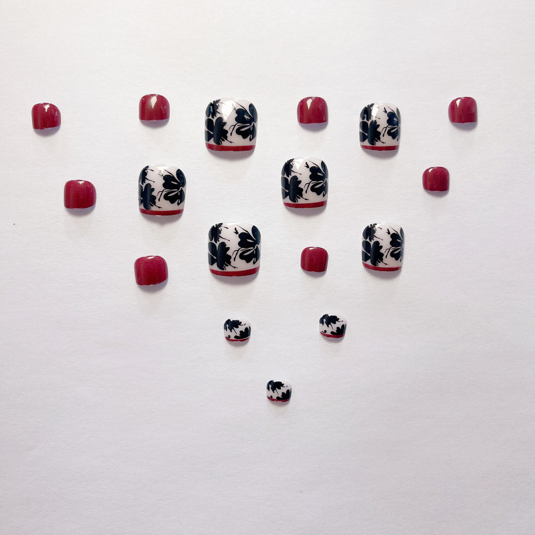 Floral Design Press-On Toenail Art Set