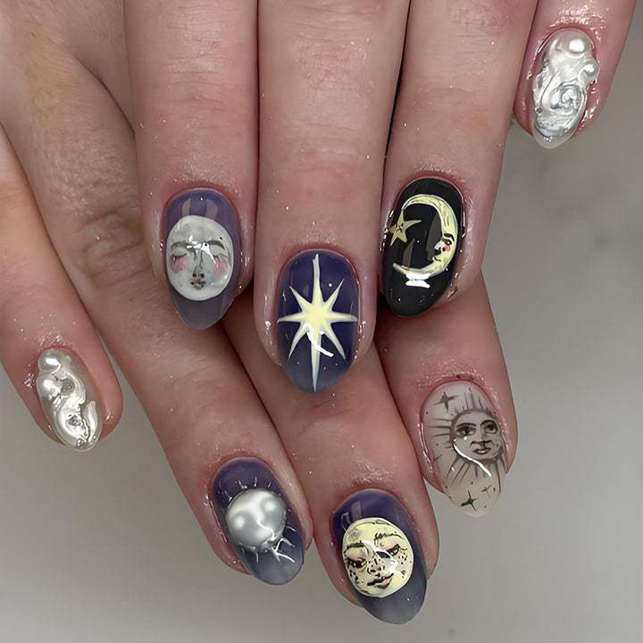 Artificial nail set with heavenly motifs and glamorous details Kalsten