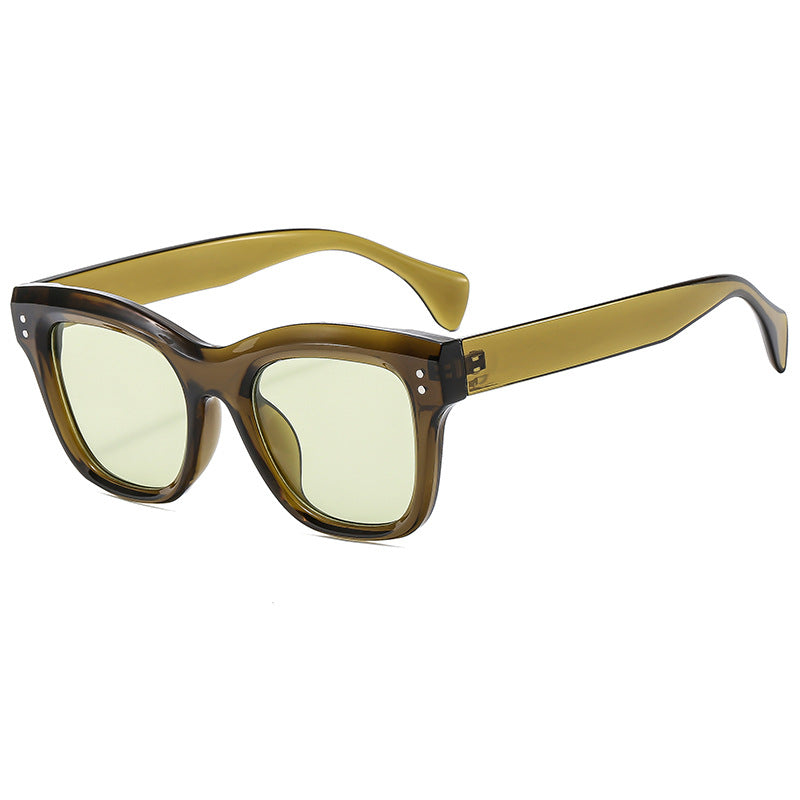 Ladies retro-inspired sunglasses with protective UV light filter Kalsten