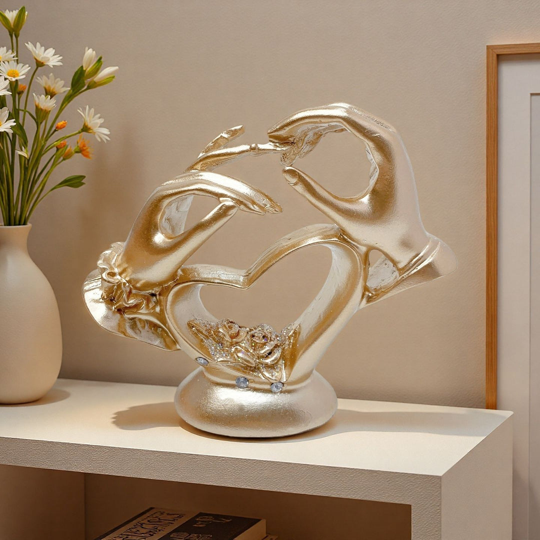 Artistic heart sculpture with intricate painting Kalsten