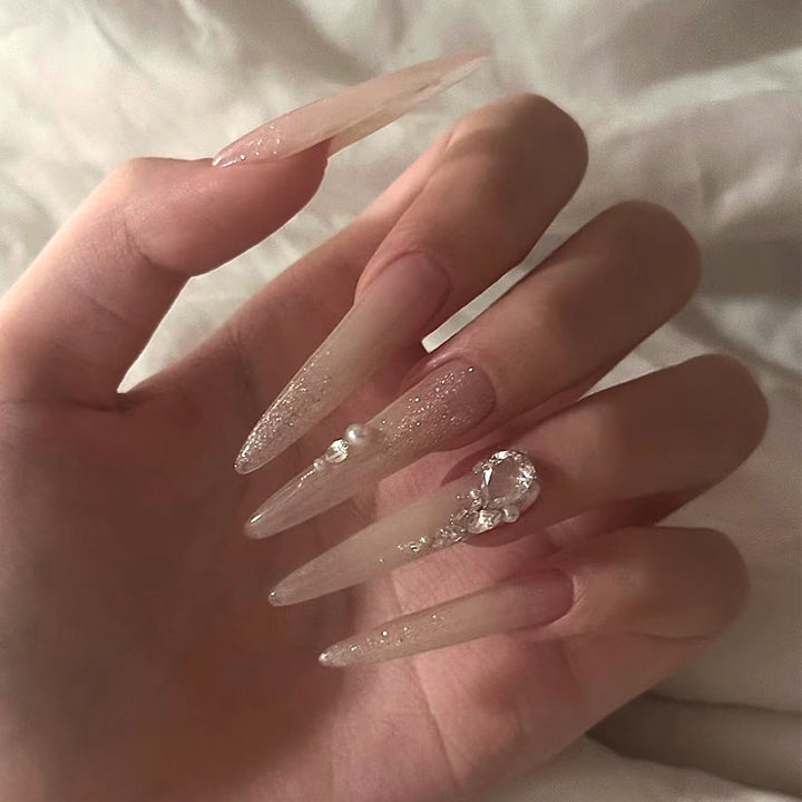 Stylish Press-On Nail Set with Elegant Floral Accents Kalsten