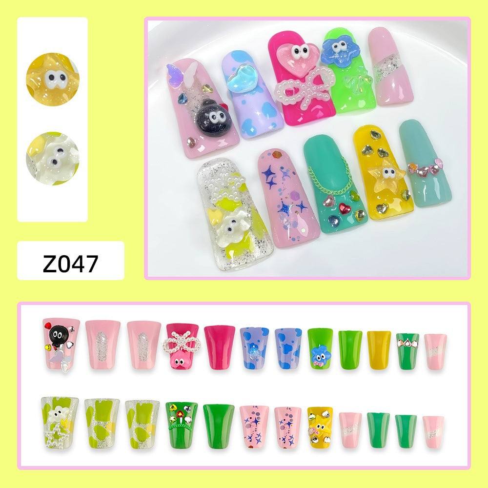 Creative press-on nails with playful 3D designs Kalsten