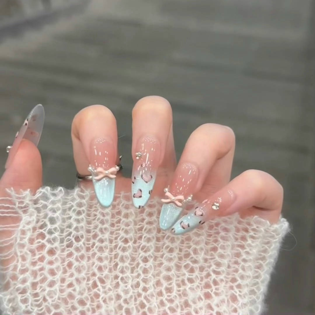 Artistic Press-On Nail Design Kit
