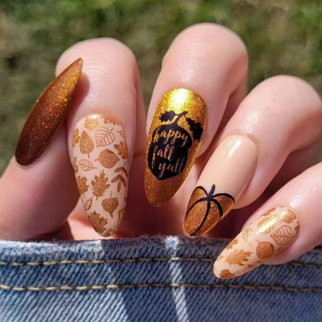 Autumn-Themed Press-On Nail Set