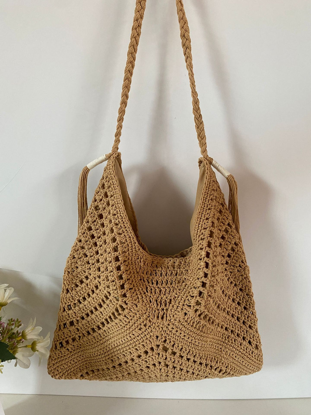 Hand-knotted shoulder bag with tassels and spacious interior Kalsten