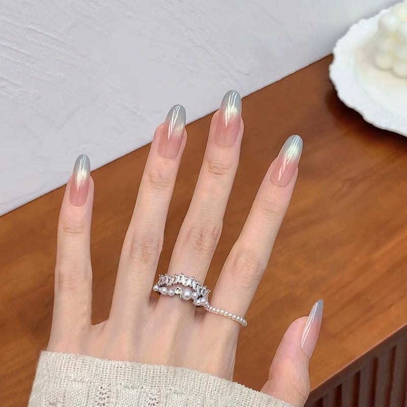 Nail art with ombre effect Kalsten