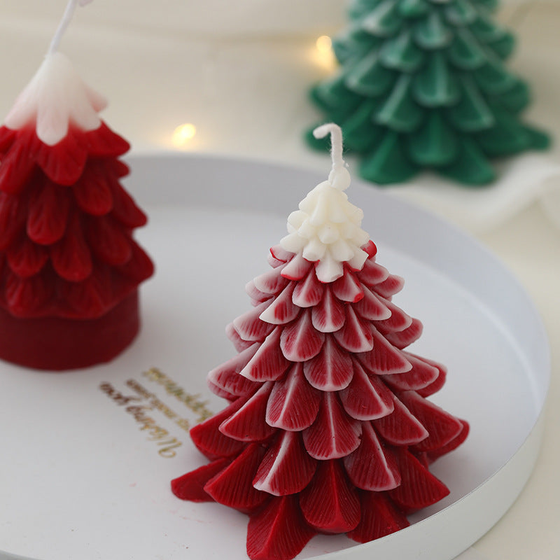 Handcrafted Ombre Petal-Scale Mini Tree Decorative Soy Wax Candle