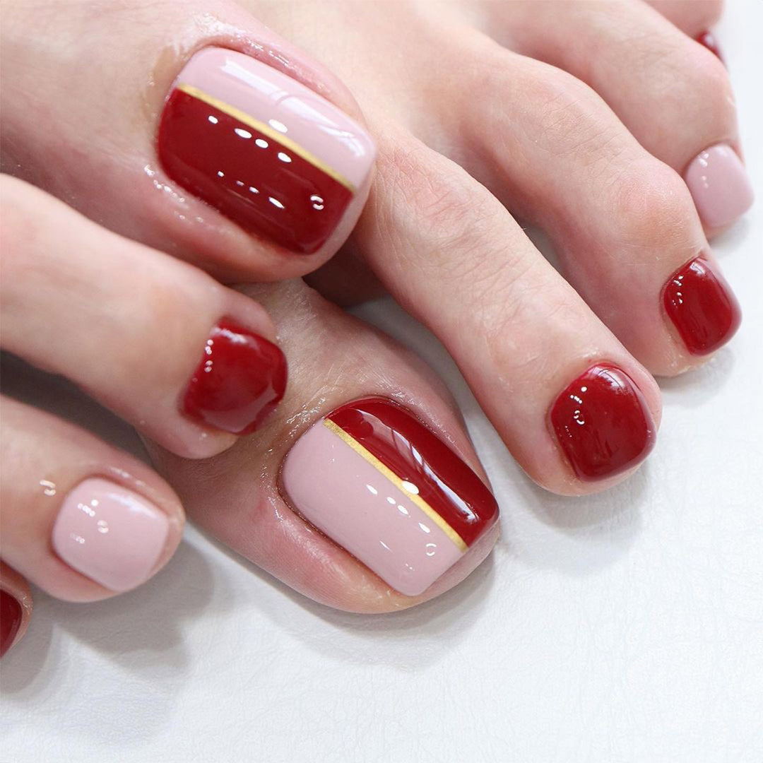 Artful toenail design with elegant color gradients and glitter accents Kalsten