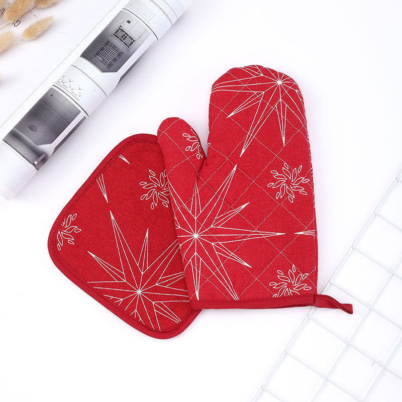 Holiday-Themed Oven Mitts Kalsten