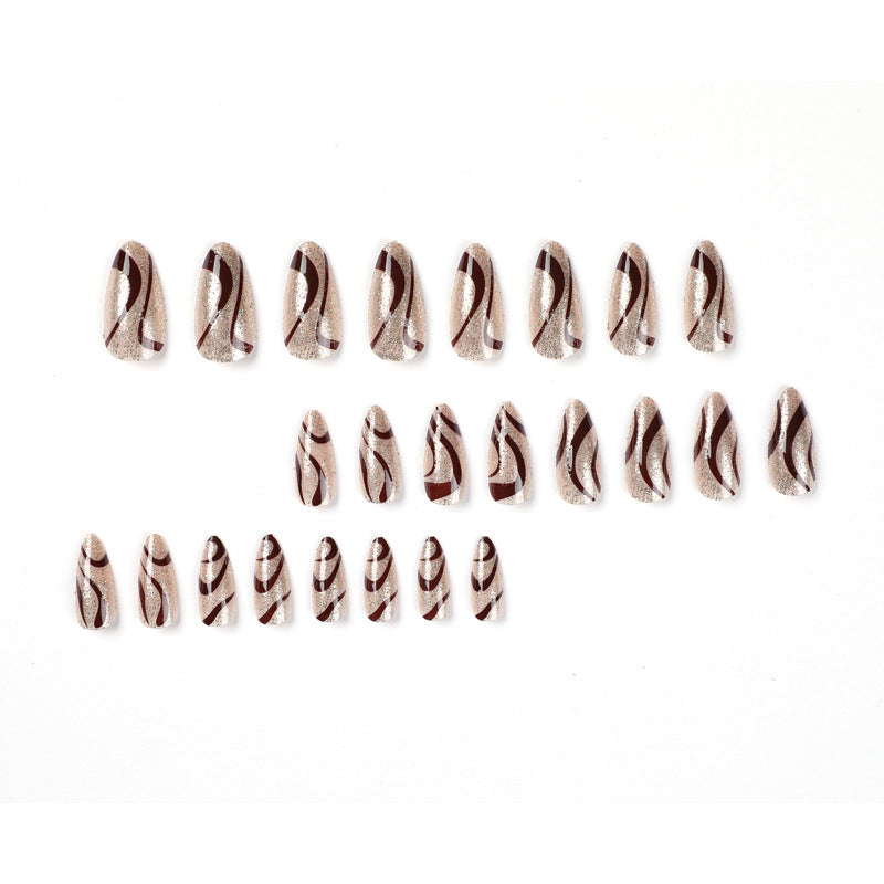 Artful nail art with elegant wave pattern Kalsten