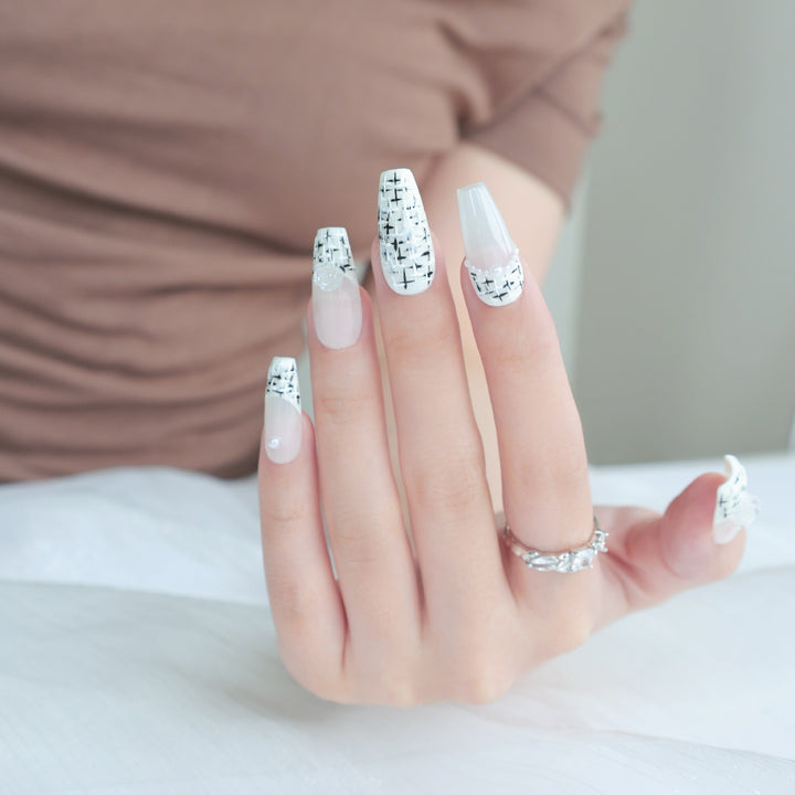 Artistic Press-On Nails Set with Floral Embellishments