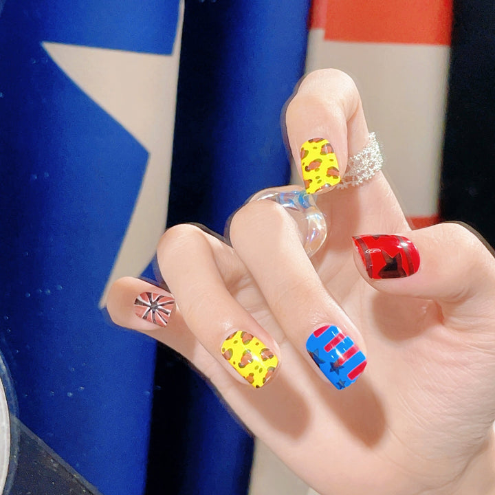 Creative Cartoon-Themed Press-On Nail Art Set