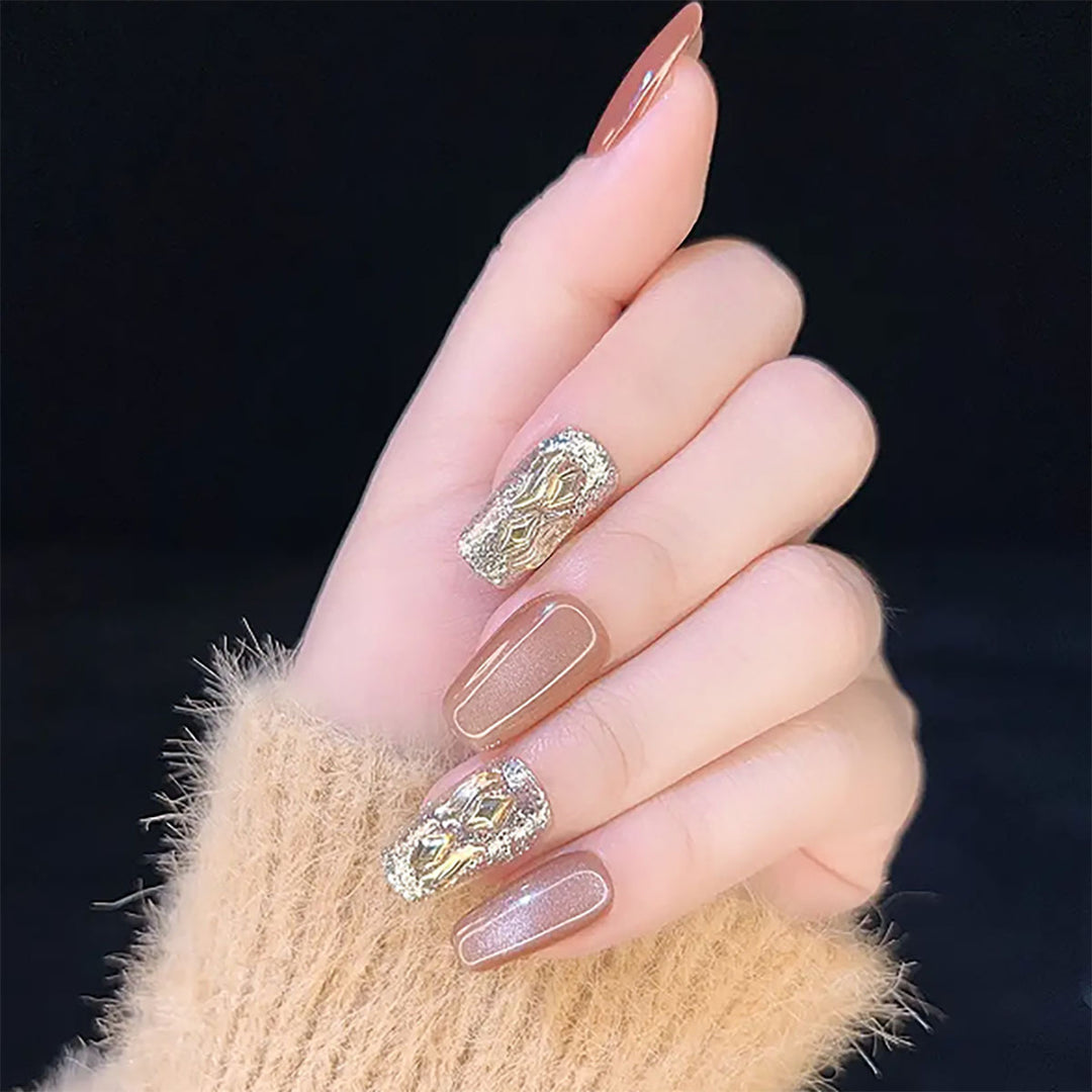 Glamorous Nail Art Extensions