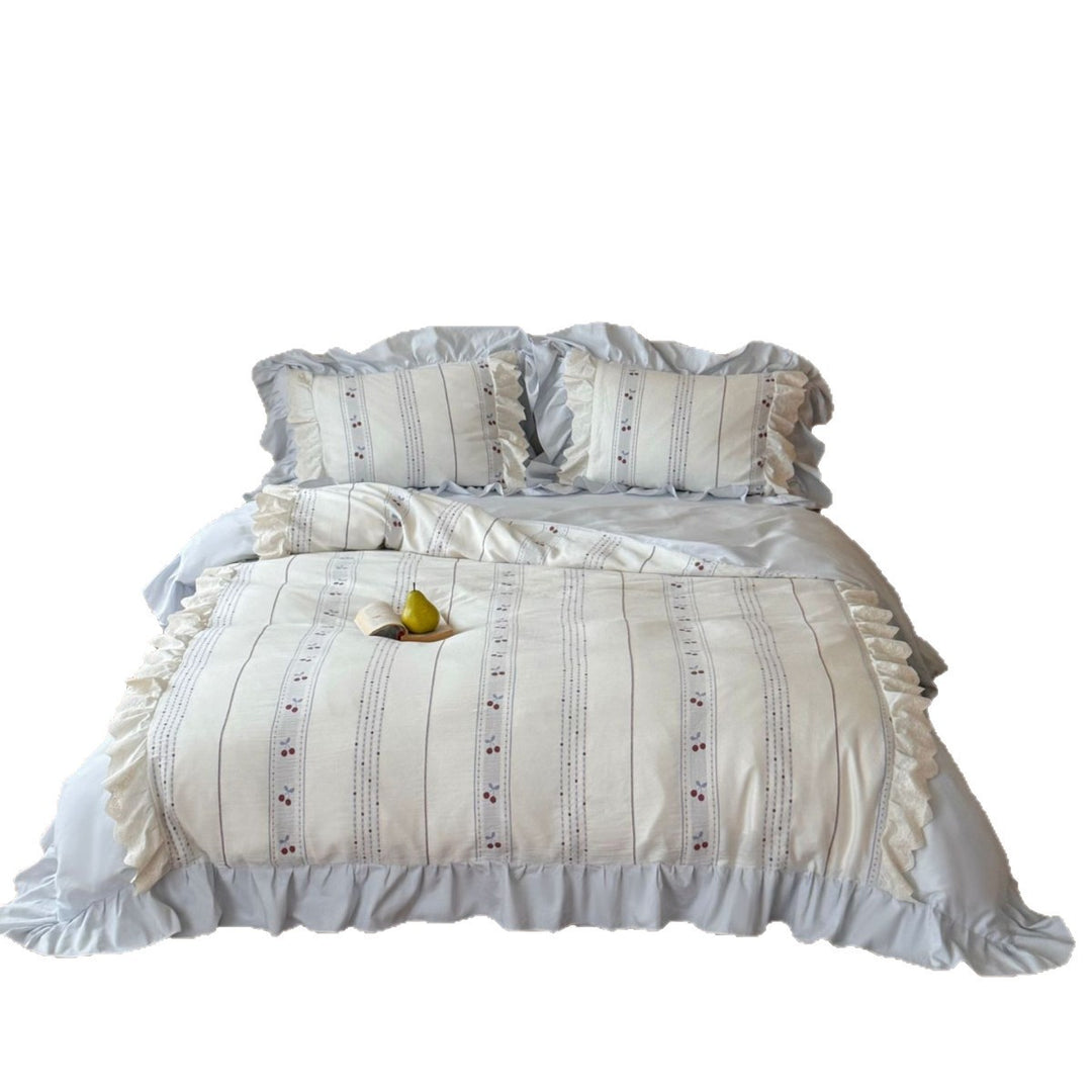 Romantic ruffle set for bed with striped embroidery and cotton-linen mix