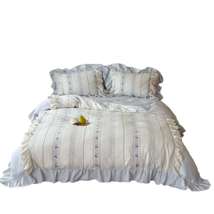 Romantic ruffle set for bed with striped embroidery and cotton-linen mix