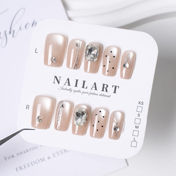 Cute Animal-Themed Press-On Nail Art Set Kalsten
