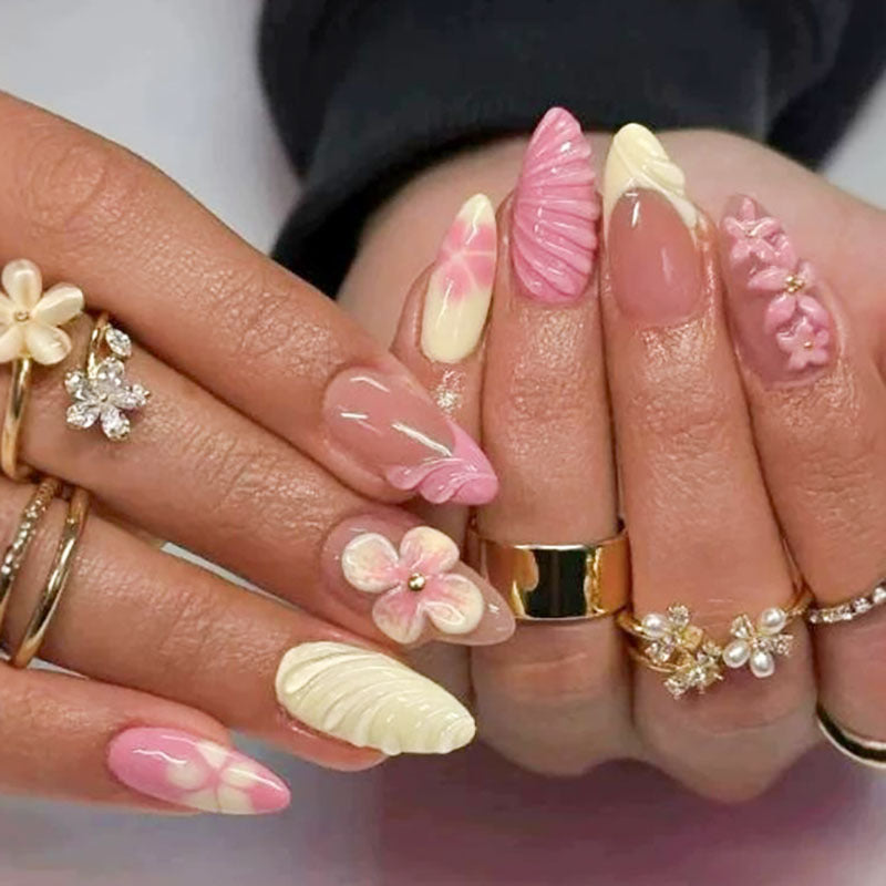 Decorative Floral Press-On Nail Set