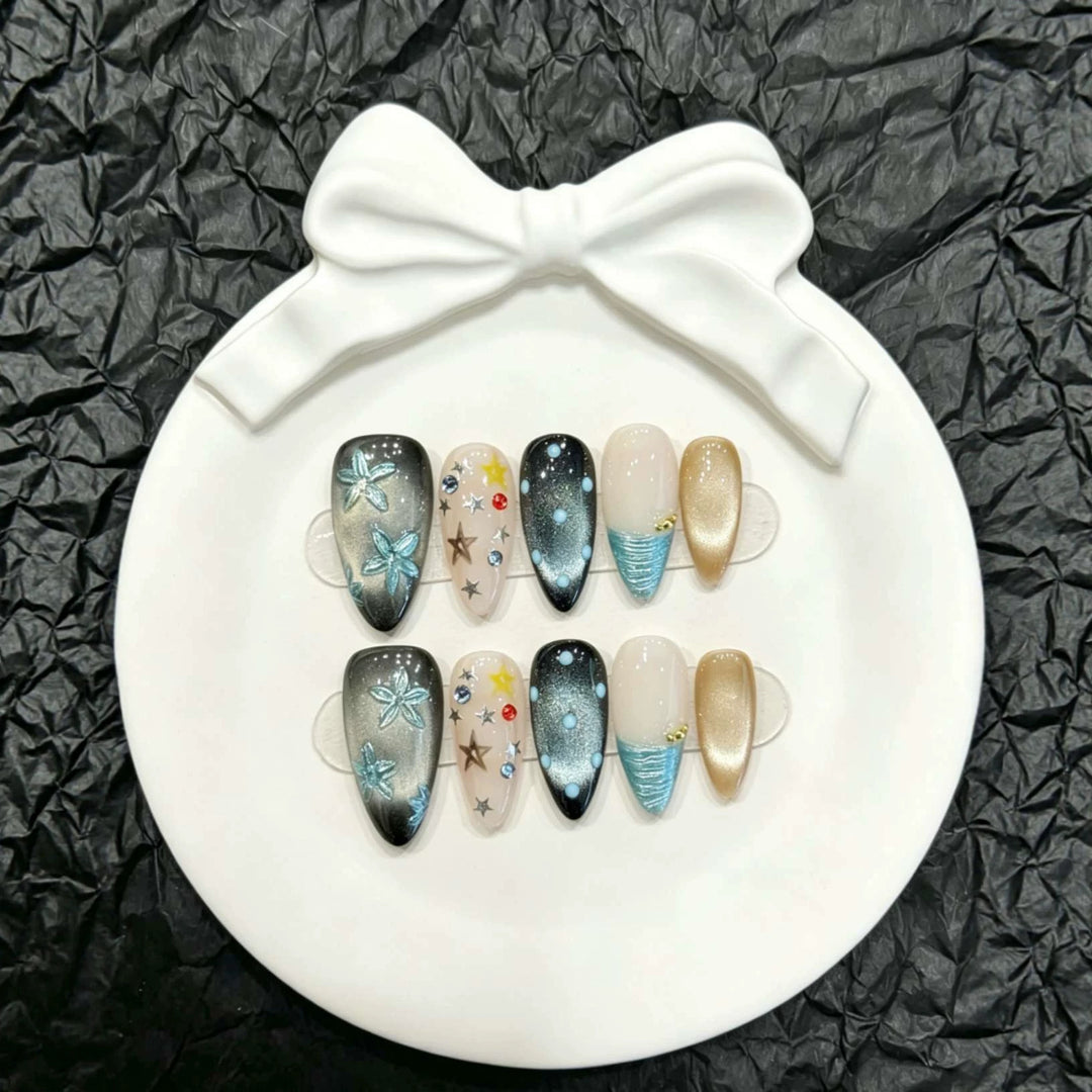 Artistic Nail Art Set with Starry Sky Design
