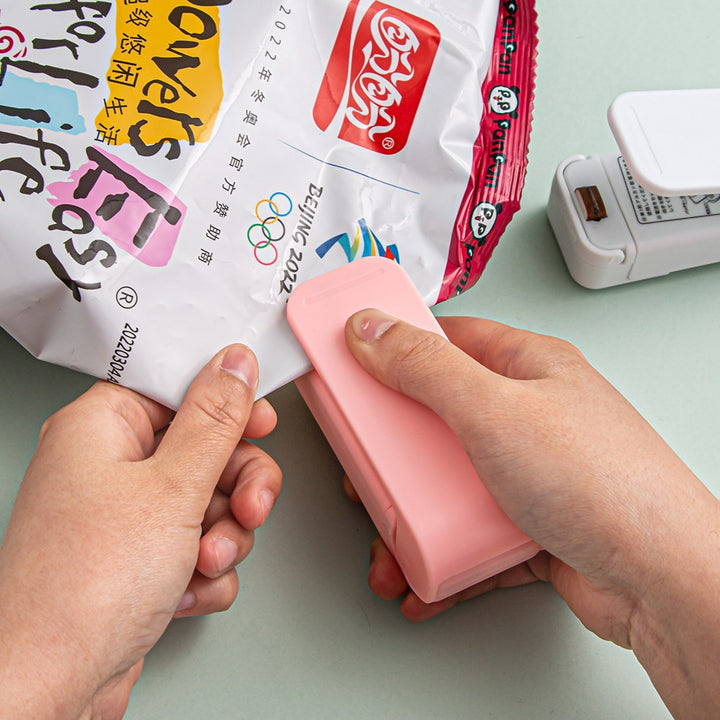 Compact Handheld Thermal Bag Sealer With Safety Guard