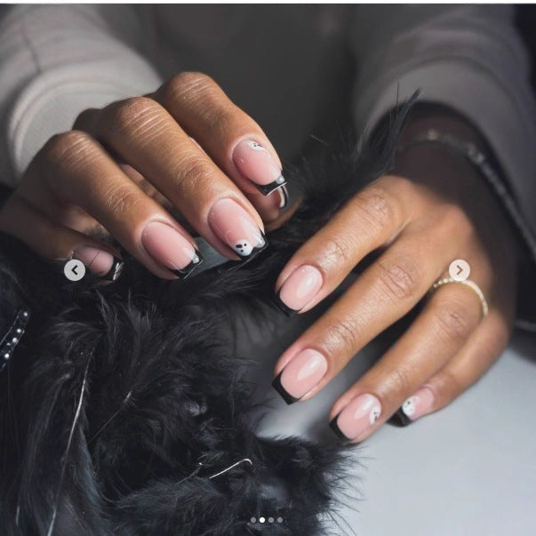Artistic Ghost-Themed Press-On Nail Set Kalsten