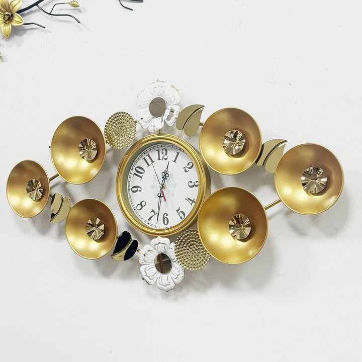 Elegant Decorative Wall Clock with Floral Accents Kalsten