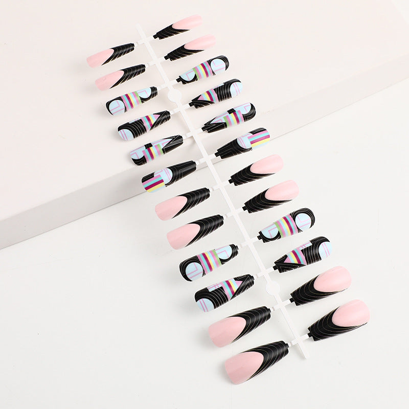Creative artificial nails with modern graphic designs Kalsten