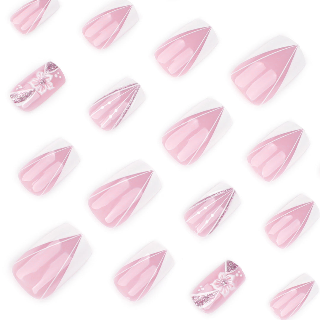 Artistic nail art with floral design Kalsten