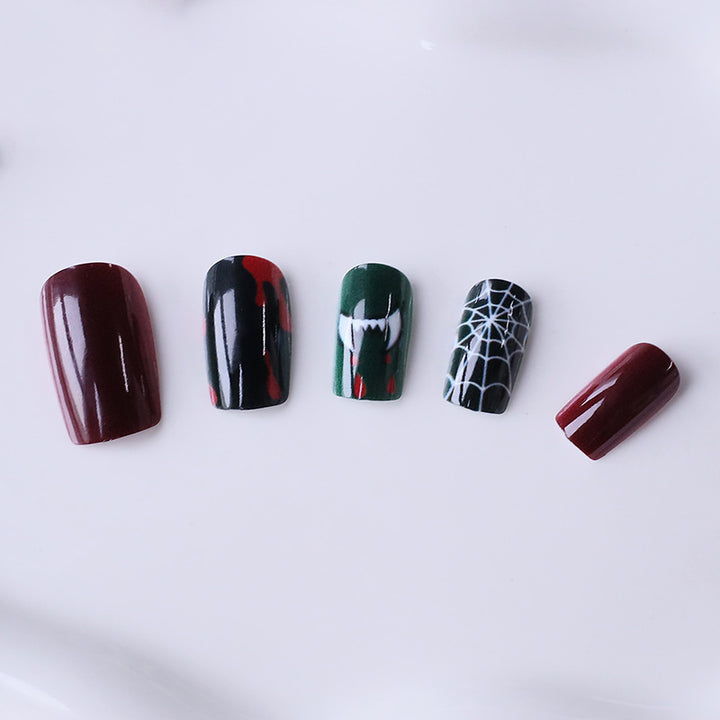 Halloween-Themed Nail Art Kalsten