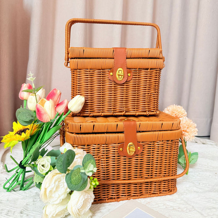 Women's Handcrafted Rattan Picnic Basket Kalsten