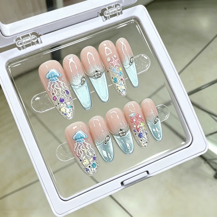 Decorative Press-on Nail Set Kalsten