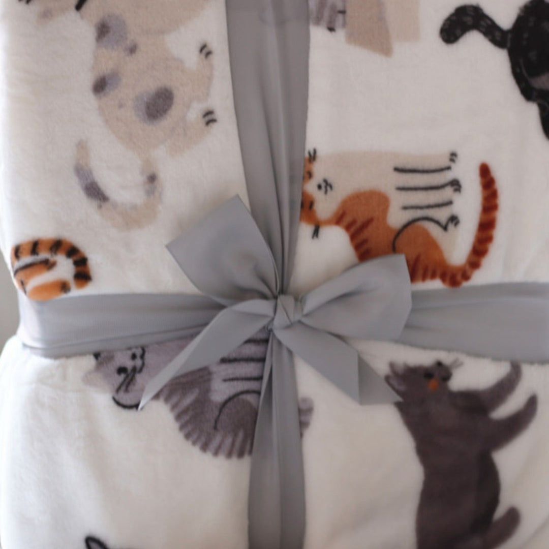 Cozy Unicorn-Themed Fleece Hoodie Blanket