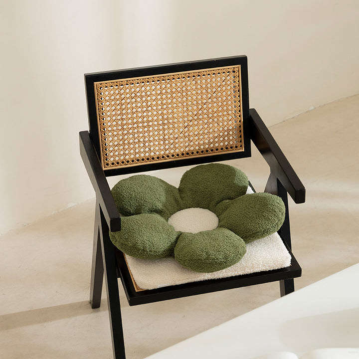 Padded flower seat cushion with teddy plush and ergonomic padding Kalsten