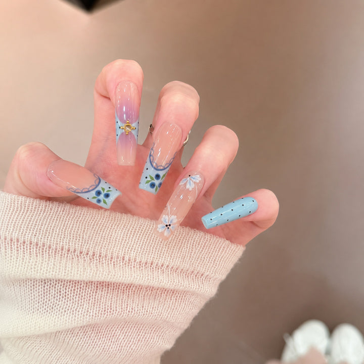 Artistic Press-On Nail Set with Floral and Geometric Design Kalsten