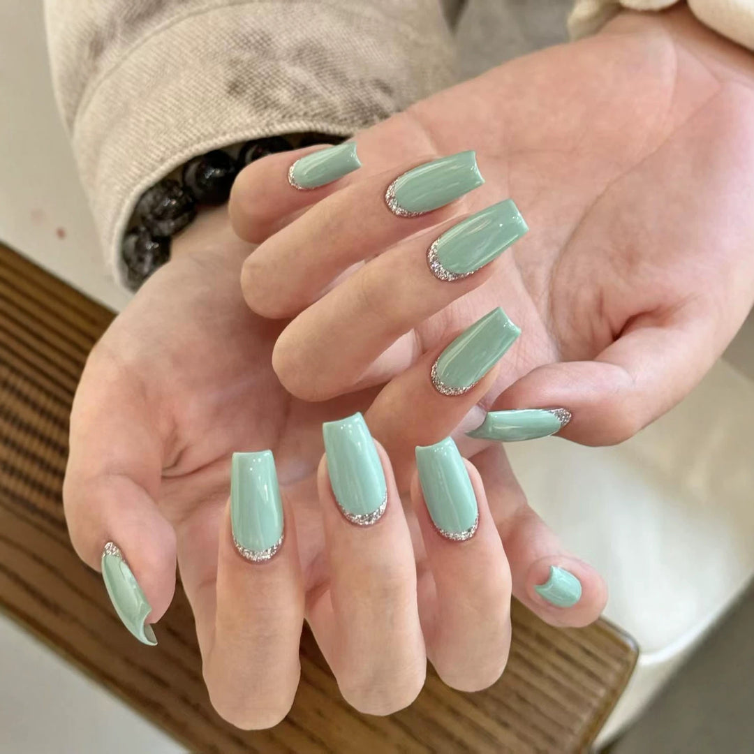 Elegant Glitter French Tip Nail Extensions