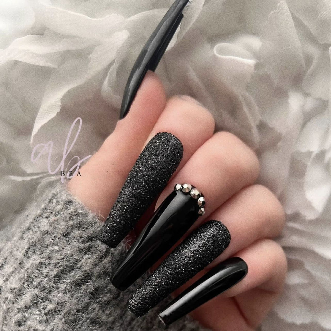 Glamorous Rhinestone-Studded Press-On Nail Tips