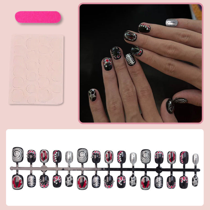 Artificial nail set with creative patterns and glamorous details Kalsten