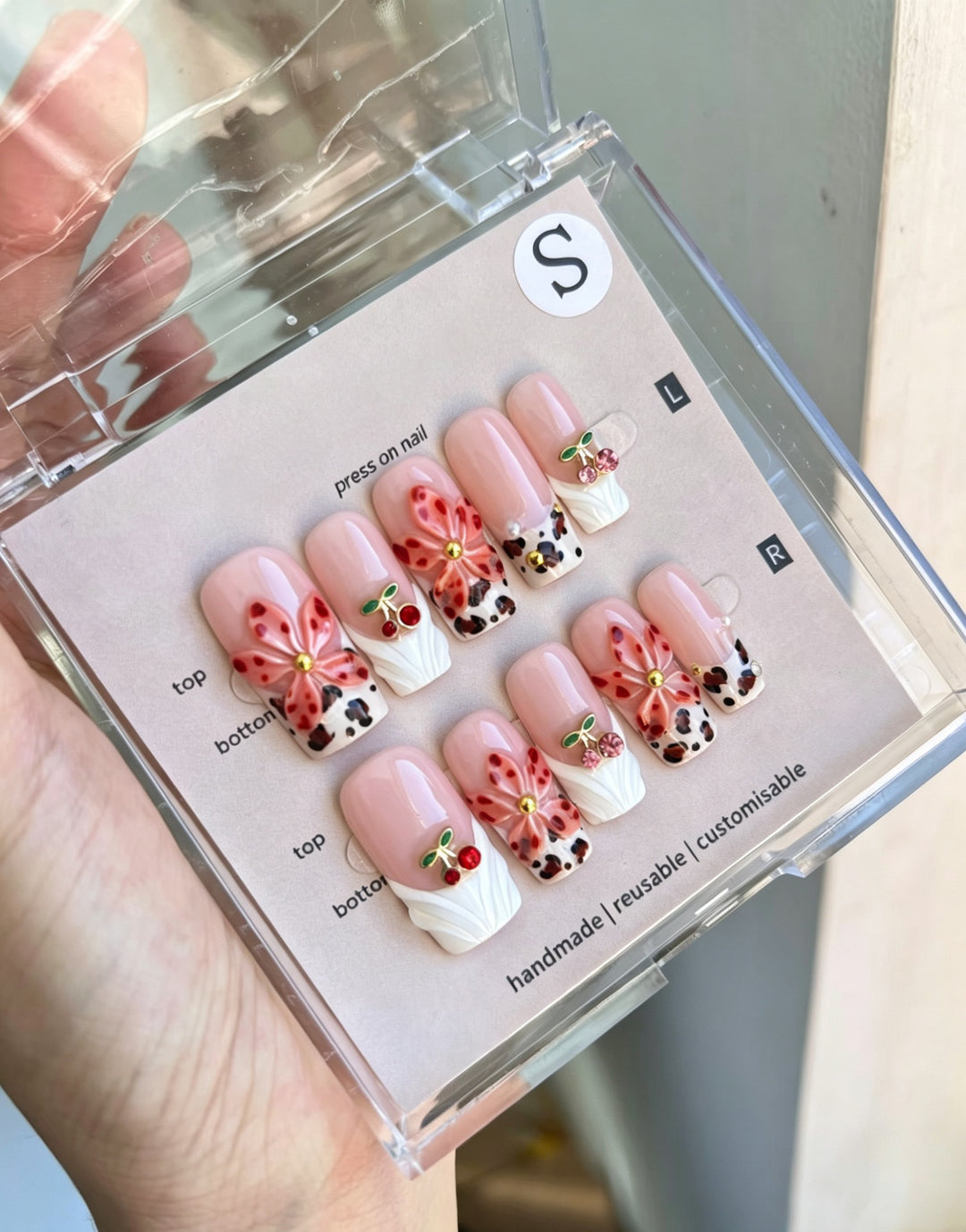 Artistic Floral Decorative Press-On Nails