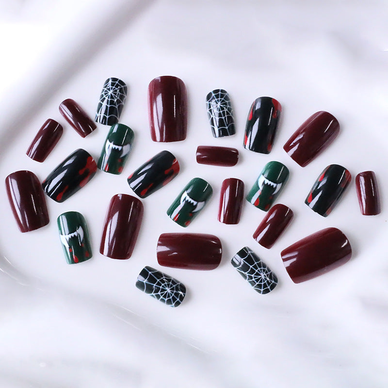 Halloween-Themed Nail Art Kalsten