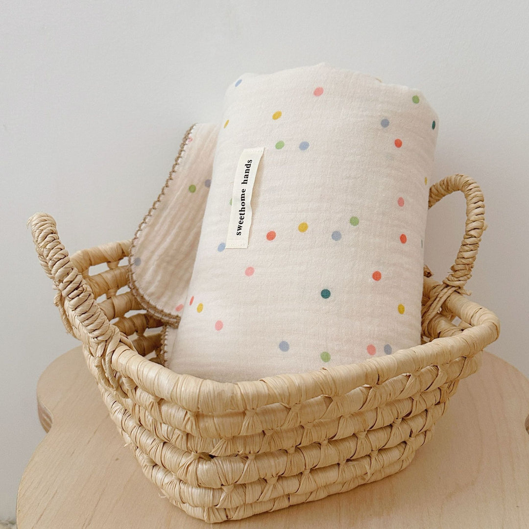 Unisex Muslin Blanket with delicate floral design and elegant ruffles Kalsten