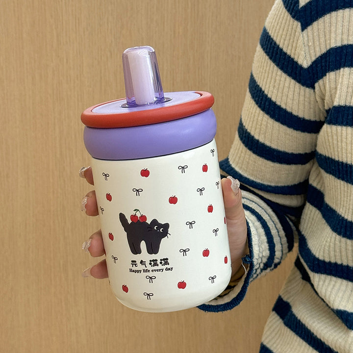 Women's water bottle with innovative silicone cap and playful design Kalsten