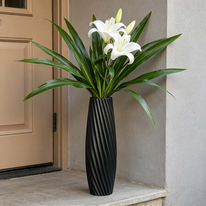 Elegant Twisted Decorative Vase Kalsten