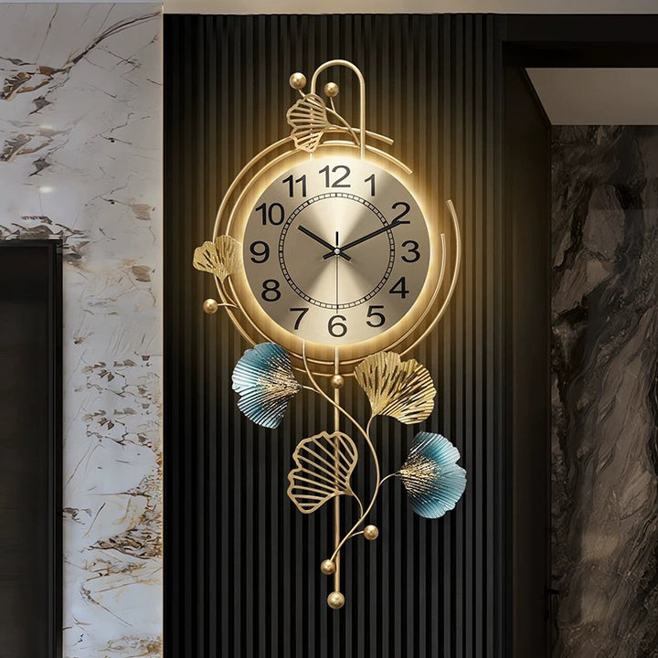 Decorative Wall Clock with Nature-Inspired Design Kalsten