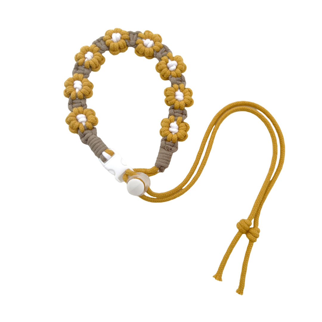 Decorative Flower Macrame Eyewear Holder Kalsten