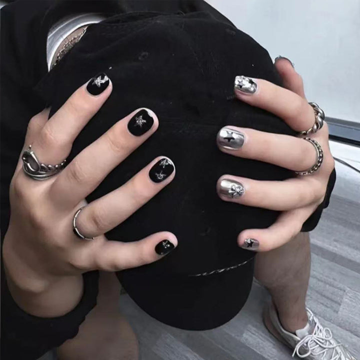Nail art set with elegant design and gliding decorations Kalsten