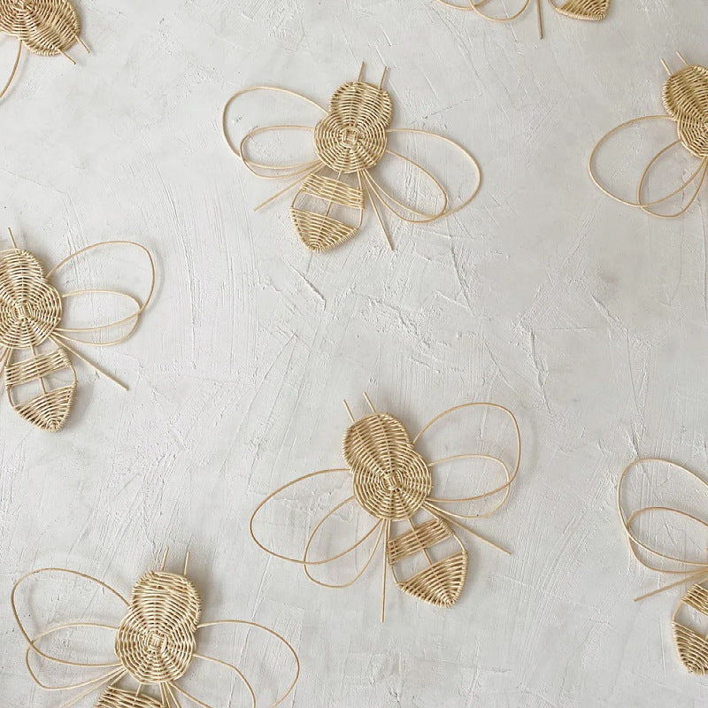 Decorative wall hanging in bee design Kalsten