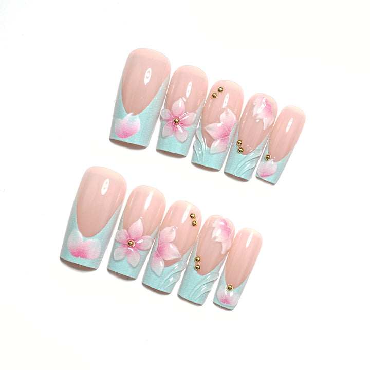 Floral Decorative Press-On Nail Set