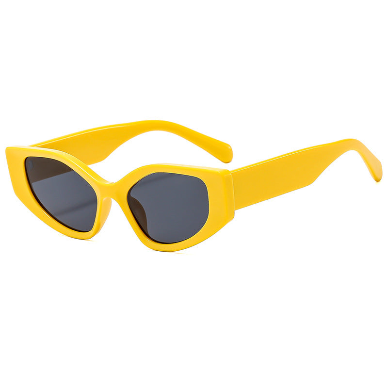Women's fashionable sunglasses with contemporary, wide-angle frame Kalsten