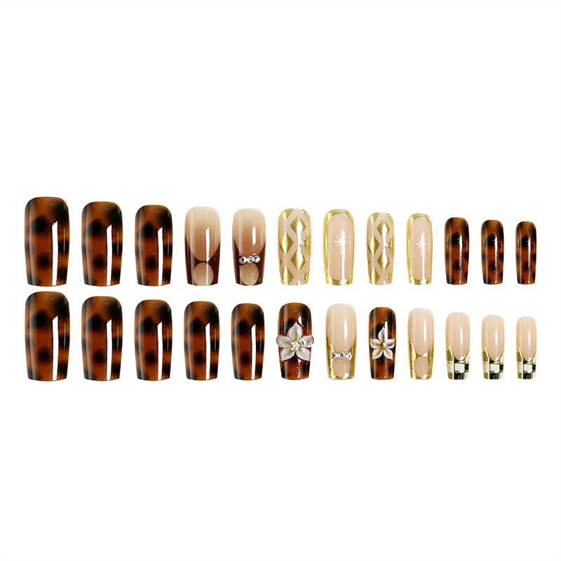 Elegant artificial nails with floral and glittering details Kalsten