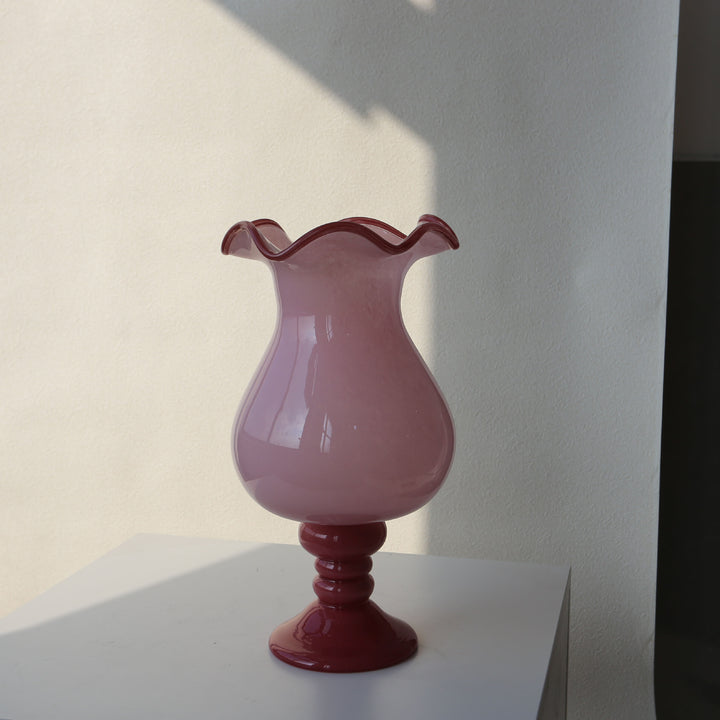 Decorative Ruffled Glass Table Vase with Turned Pedestal Kalsten