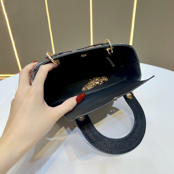 Ornate Crystal-Embellished Handheld Clutch